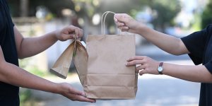 Slow growth seen for delivery and takeaway sales in February